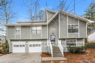 323 Park Ridge Ct - Photo 1 of 1