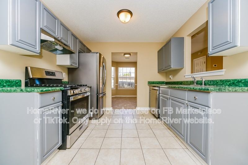 10761 Tara Village Way - Photo 4 of 17