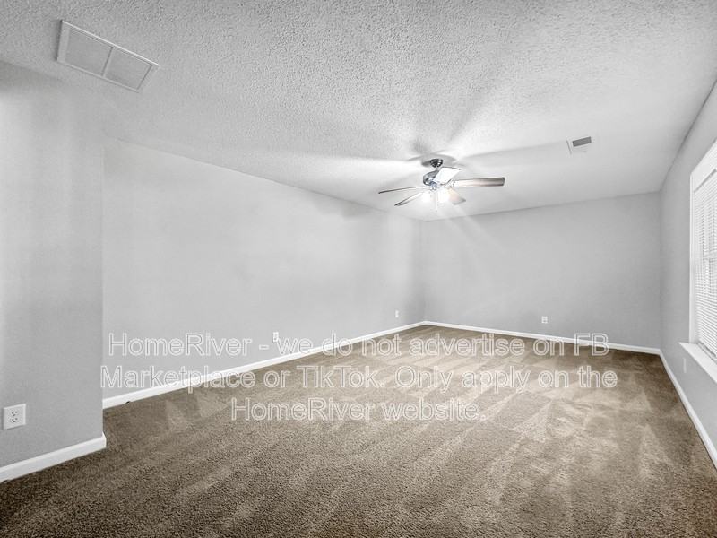 261 Augusta Woods Dr - Photo 4 of 22