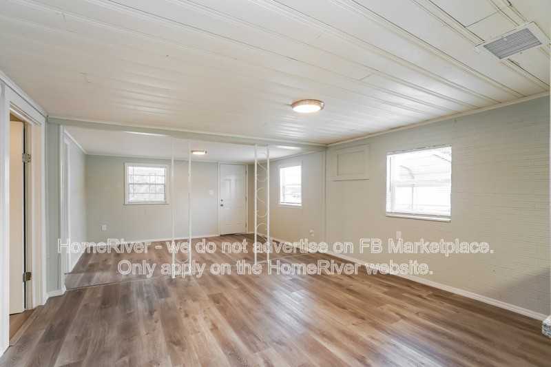 5304 E 14th Ave - Photo 3 of 19