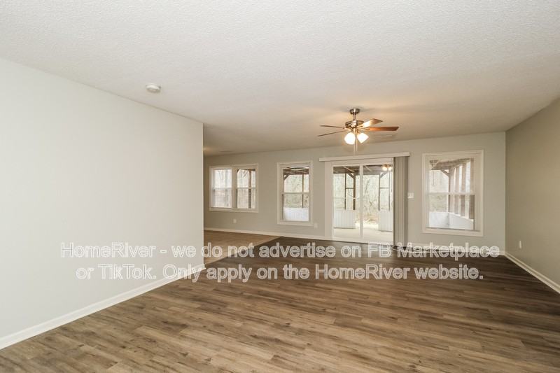 2482 Fairfield Ct Sw - Photo 3 of 20