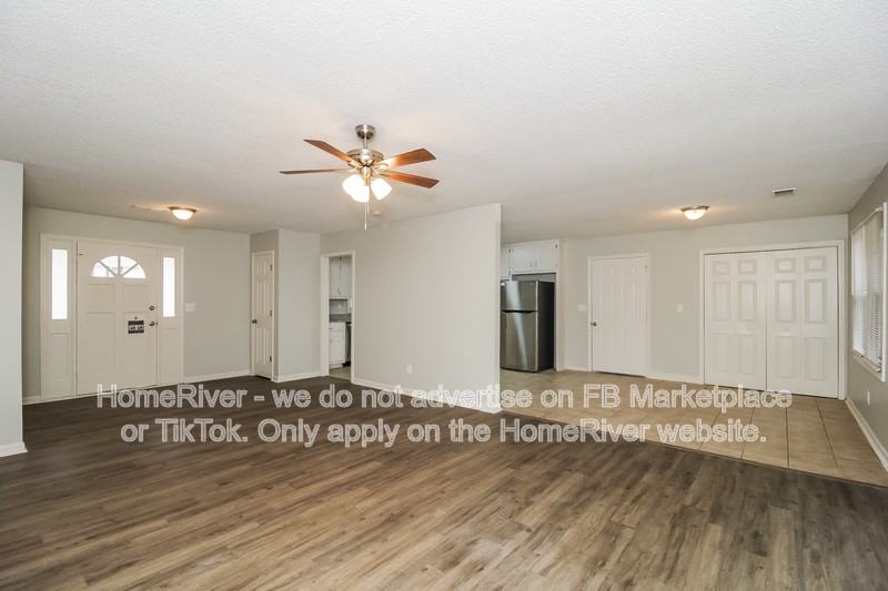 2482 Fairfield Ct Sw - Photo 4 of 20