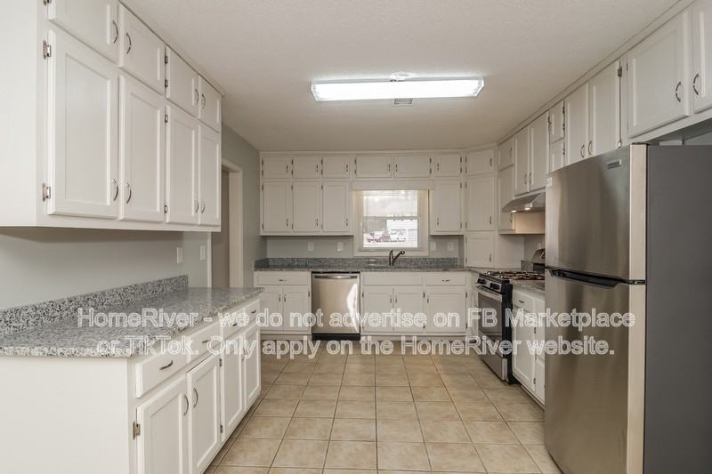 2482 Fairfield Ct Sw - Photo 7 of 20