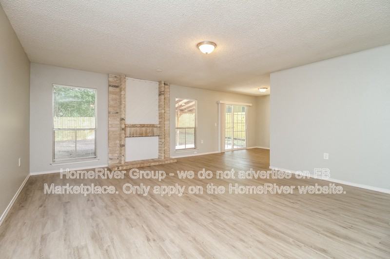 6727 Raintree Frst - Photo 2 of 21