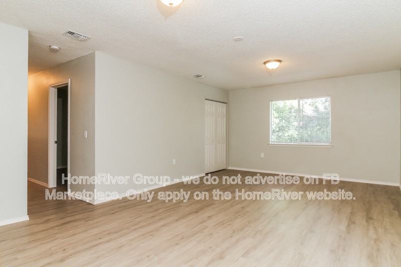 6727 Raintree Frst - Photo 3 of 21