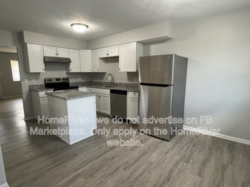 809 Spring Valley Dr - Photo 4 of 24