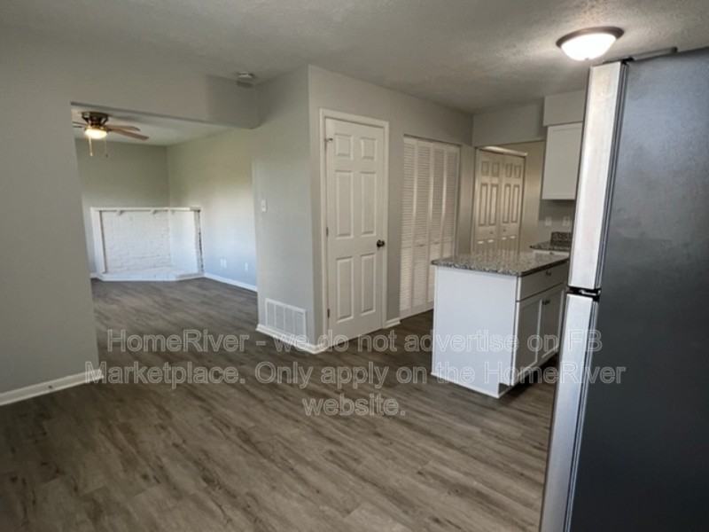 809 Spring Valley Dr - Photo 5 of 24