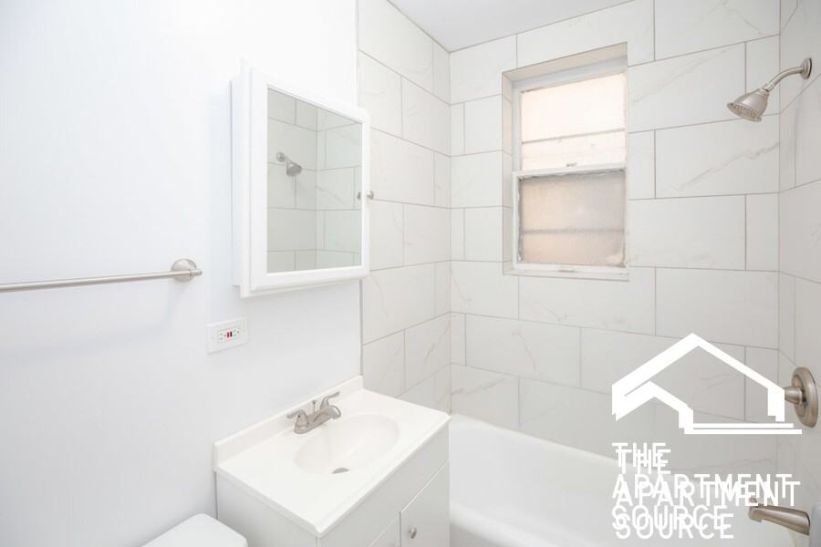 5017 W Cermak Rd #1 - Photo 6 of 7