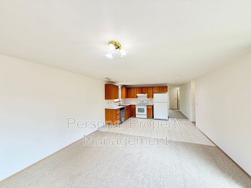 14815 Ne 91st St - Photo 7 of 23