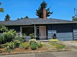 featured image of 6515 Se Steele St
