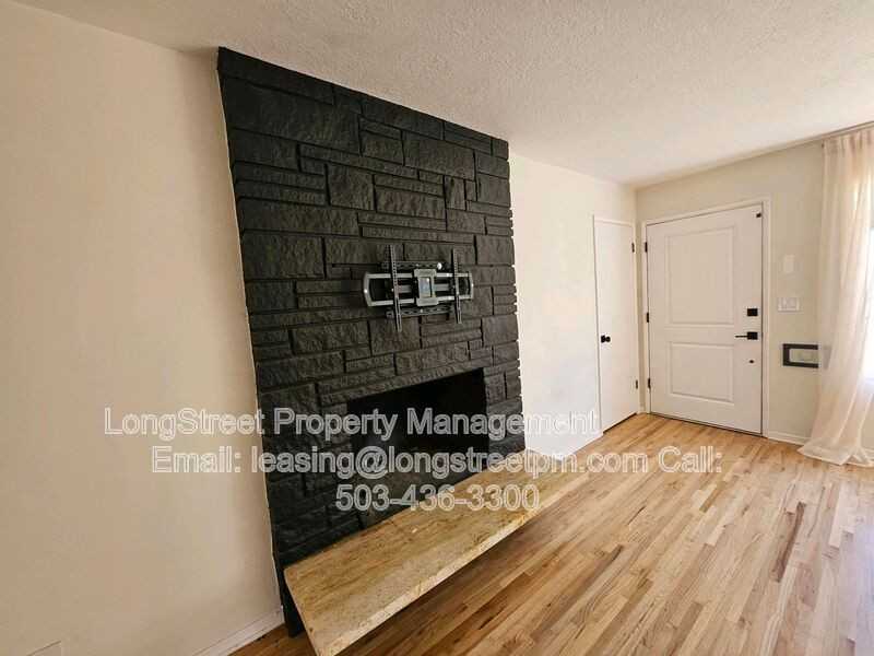 6515 Se Steele St - Photo 5 of 29