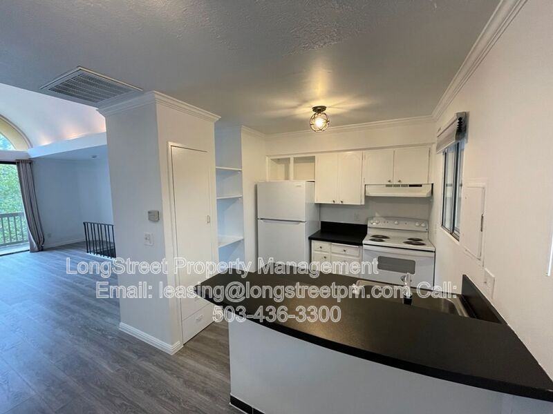 851 Sw Broadway Dr #52 - Photo 4 of 16