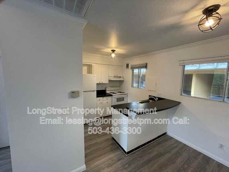 851 Sw Broadway Dr #52 - Photo 5 of 16