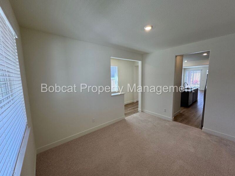1064 Copper Hill Ave - Photo 6 of 30