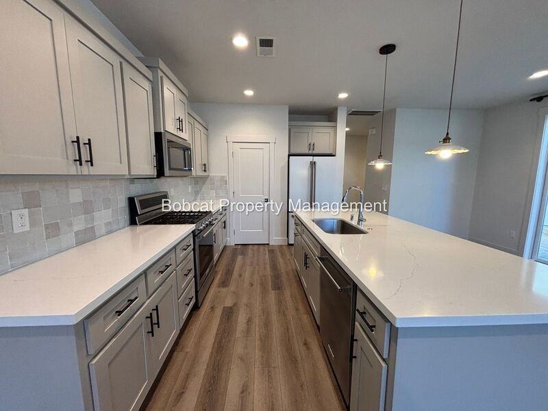 1287 Grove St - Photo 6 of 45
