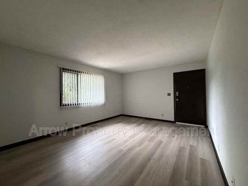 1027 A St #1 - Photo 2 of 14