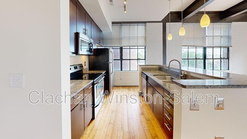 101 E 6th St #509 - Photo 5 of 11