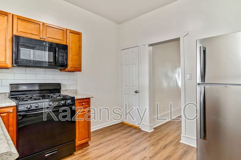 4808 N Franklin St - Photo 2 of 23