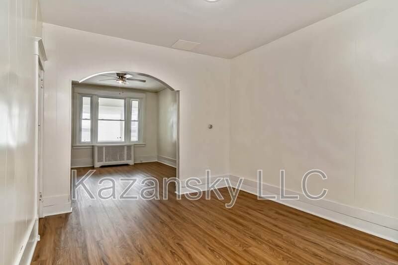 4808 N Franklin St - Photo 7 of 23