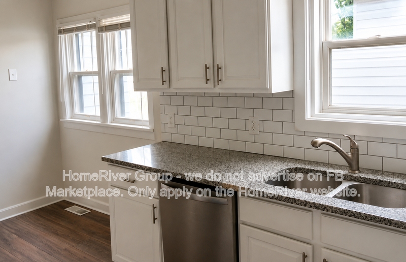 4922 Forest Ave - Photo 4 of 10