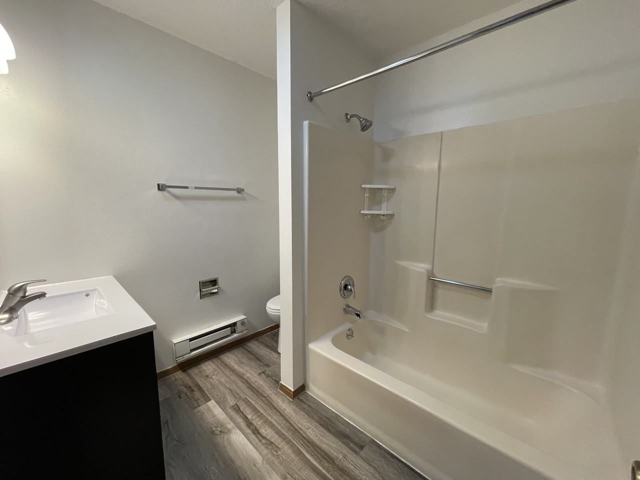 1106 10th Ave N - Photo 6 of 8