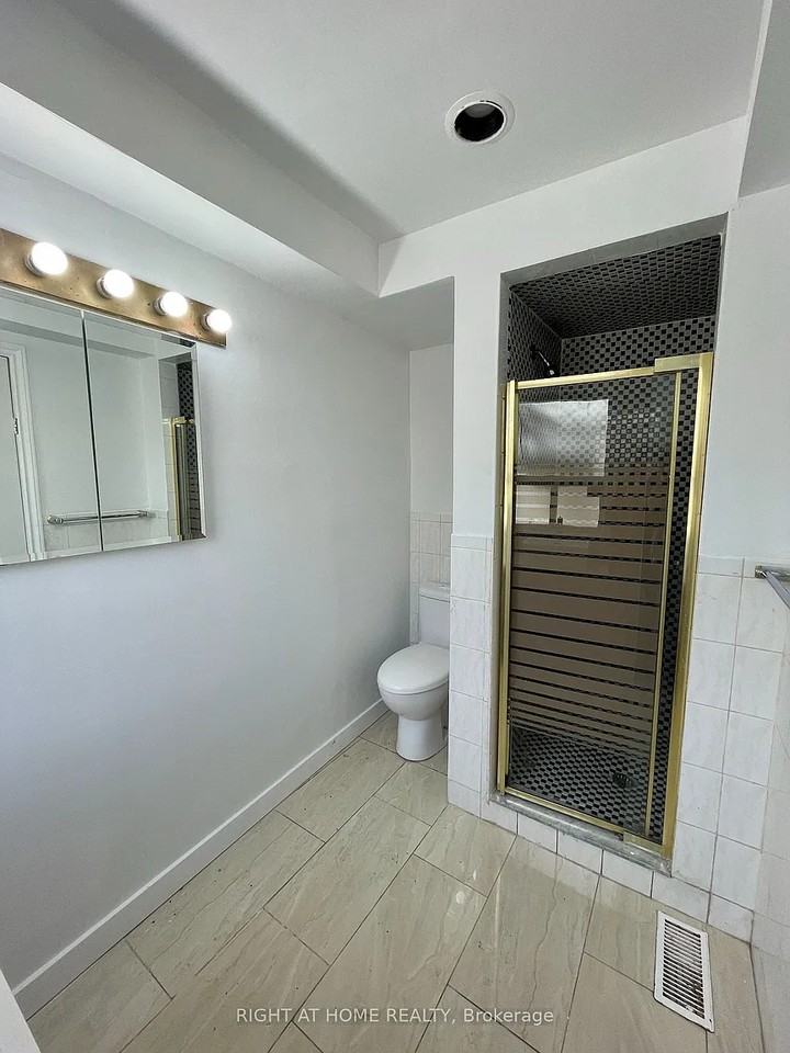 693 Ossington Avenue - Photo 2 of 14