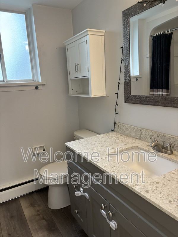 41 Carleton St S #3 - Photo 3 of 10