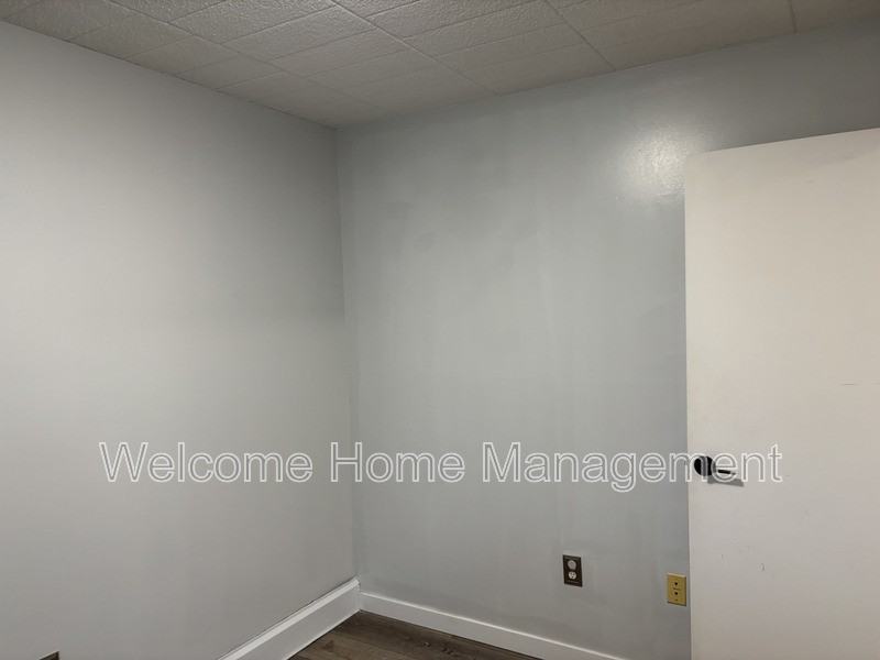 41 Carleton St S #3 - Photo 5 of 10