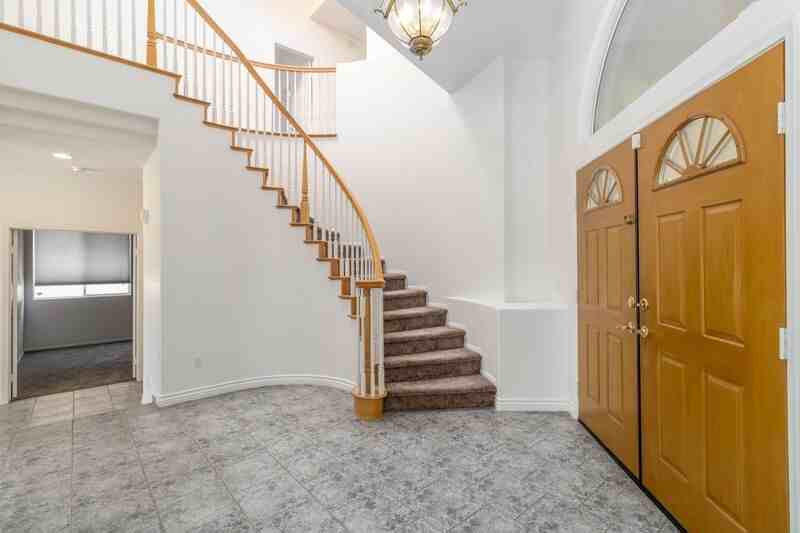 32579 Valentino Way - Photo 4 of 39