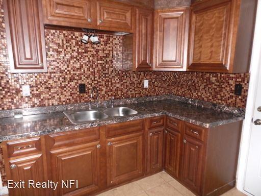 100 New Mexico Dr - Photo 3 of 8