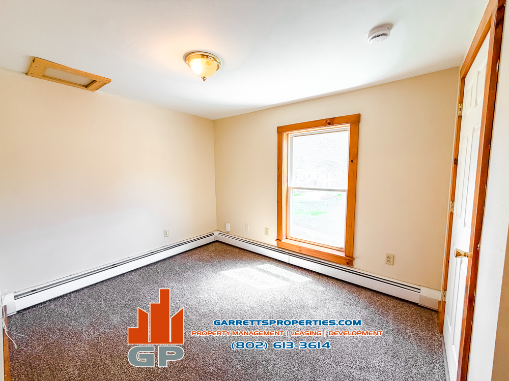 129 Elm Street - Photo 4 of 12