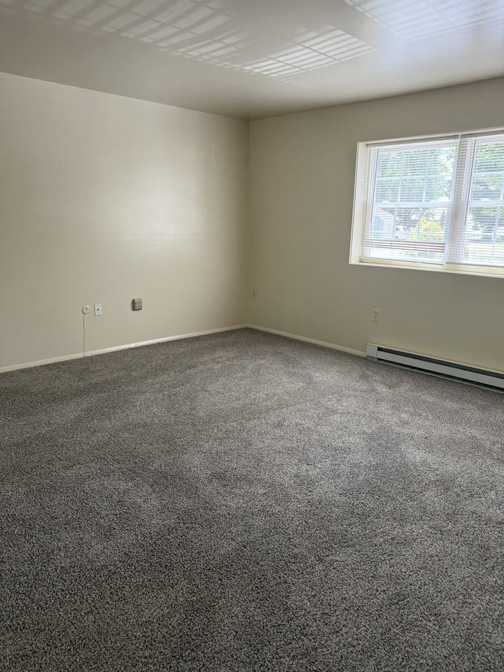 537 North Hanover Street - Photo 3 of 7