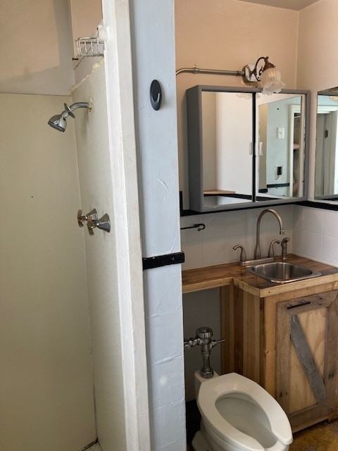 1116 East 25th Street - Photo 4 of 5
