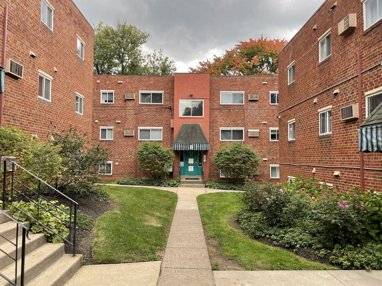 Creek Road Apartments - Photo 7 of 7