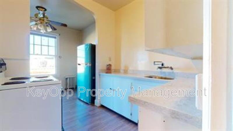 895 31st Ave #7 - Photo 6 of 22