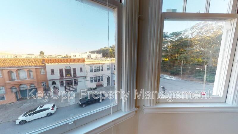 895 31st Ave #7 - Photo 7 of 22
