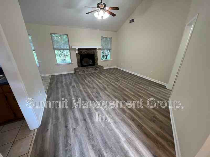 555 Cowan Rd - Photo 2 of 23