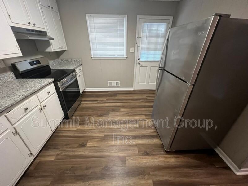 8107 Cardav Ct Se - Photo 5 of 12