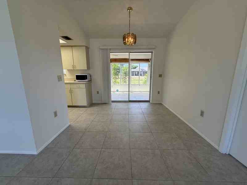 6269 Grayson St - Photo 3 of 15