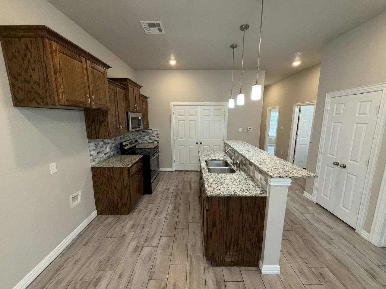3334 Addison Way - Photo 5 of 13