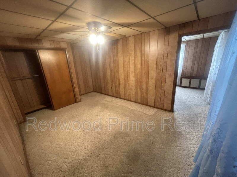 645 Coleman Ave - Photo 6 of 6