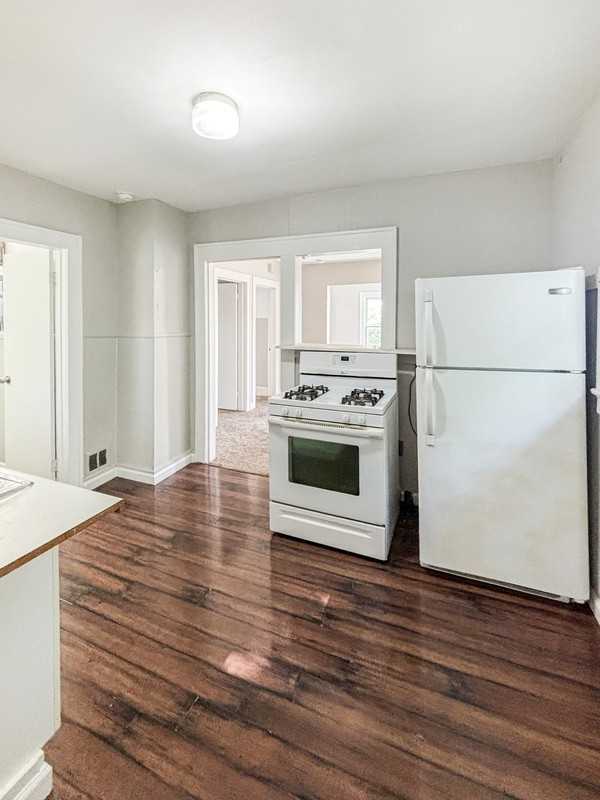 159 E Bennett Ave - Photo 3 of 6