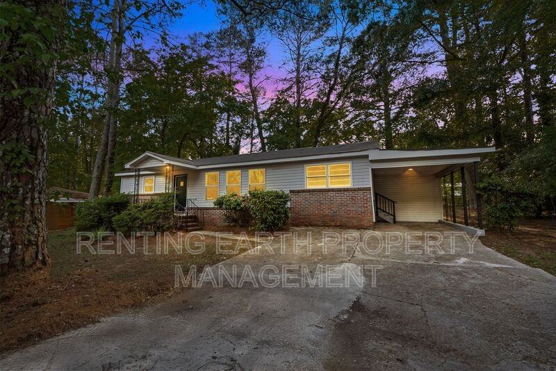 1128 Cardwell Ln - Photo 2 of 17