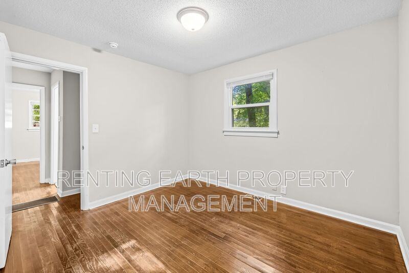 1128 Cardwell Ln - Photo 6 of 17