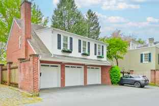 206 East Marion Street - Photo 1 of 1