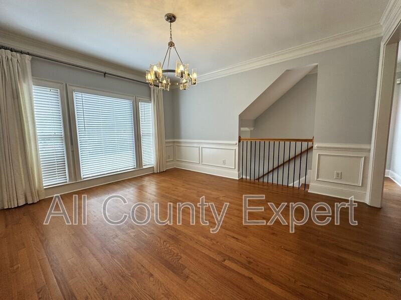 871 Lenox Ct Ne - Photo 3 of 36
