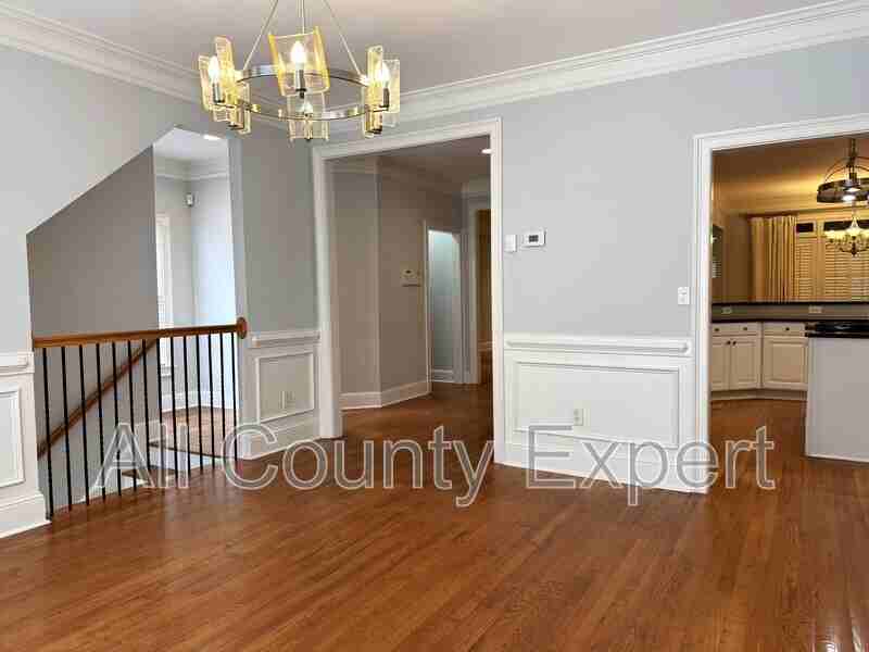 871 Lenox Ct Ne - Photo 7 of 36