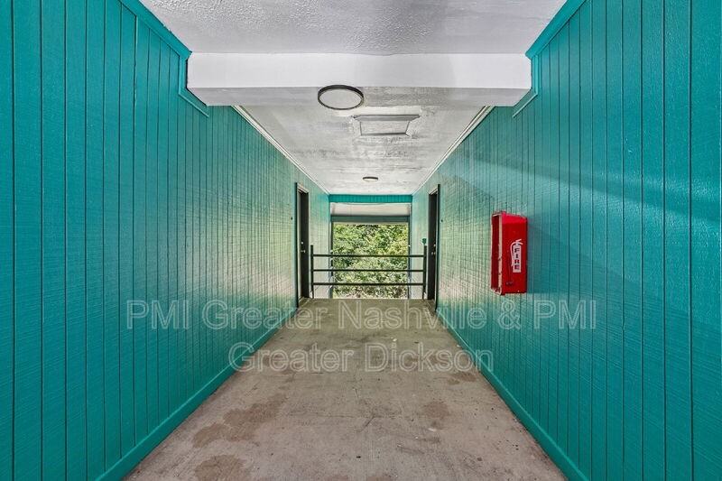 405 Spring St #A15 - Photo 3 of 21