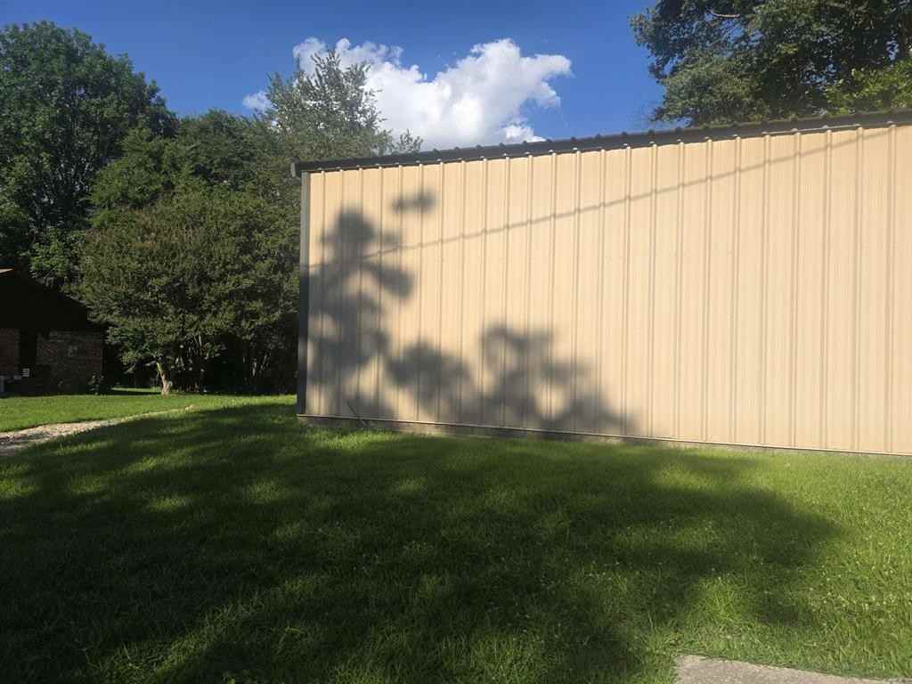 414 Cole Drive - Photo 2 of 4