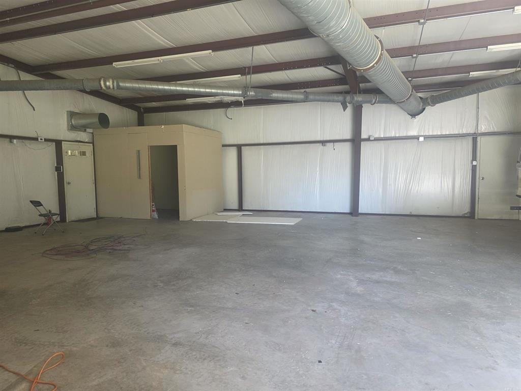 414 Cole Drive - Photo 3 of 4
